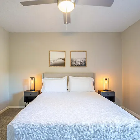 Serene Townhouse Near Moffitt, Advent, & Usf